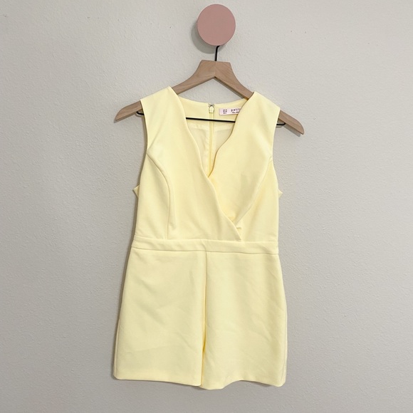 Miss Selfridge Petite Scalloped Wrap Front Romper - Picture 5 of 9